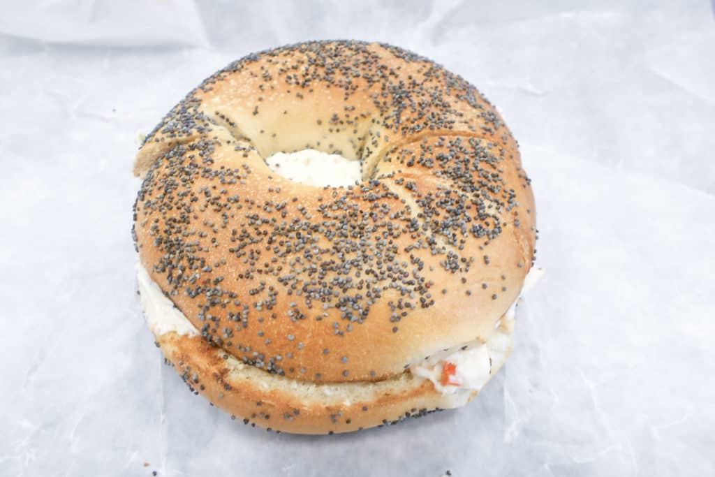 bagel z serkiem Philadelphia